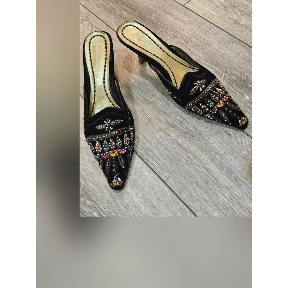 Matisse Black Embellished Pointed Toe Slip-On Mule Kitte Heels Size 9